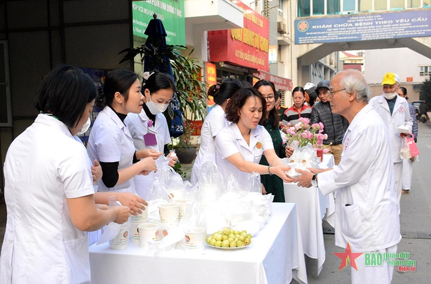 Không chỉ là ăn sáng miễn phí