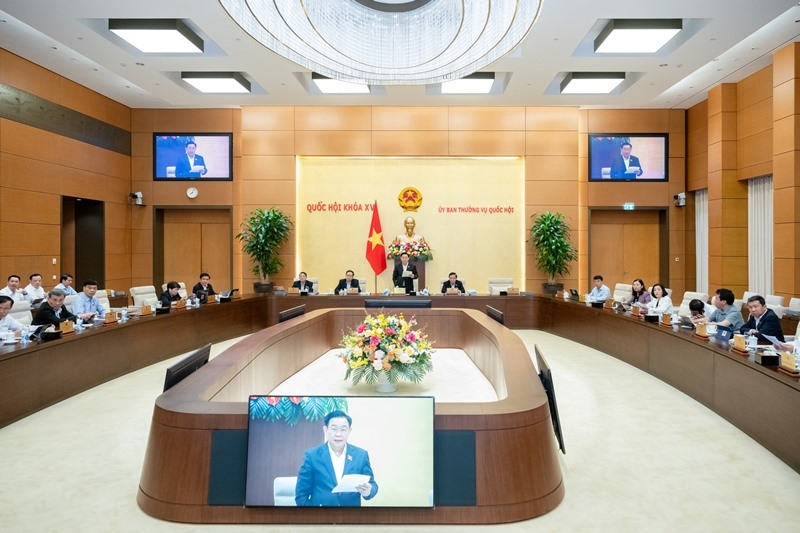 Chủ tịch Quốc hội Vương Đình Huệ: Hoàn thành việc xây dựng vị trí việc làm để cải cách tiền lương từ ngày 1-7