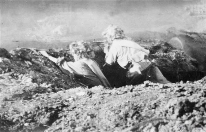 Điện Biên Phủ, ngày 3-4-1954, phạm vi chiếm đóng của địch bị thu hẹp