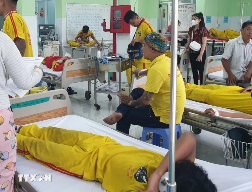 Bình Dương: Gần 50 người nghi ngộ độc thực phẩm