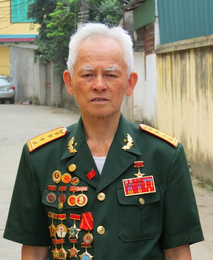 Anh hùng Phùng Văn Khầu và khẩu sơn pháo 75mm