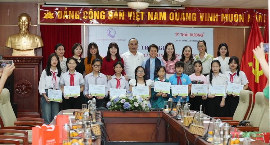 Quỹ Bảo trợ trẻ em Việt Nam: Trao giải Cuộc thi thuyết trình “Cảm nhận về cuốn sách em yêu”
