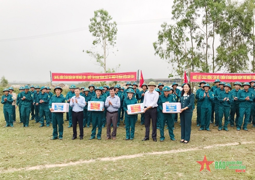 Huyện Quảng Ninh (Quảng Bình): Tiếp sức cùng “sao vuông”