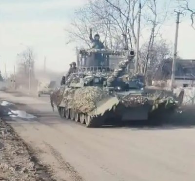 View - 	Quân sự thế giới 7-4: Nga triển khai xe tăng T-80UE-1 tới Ukraine