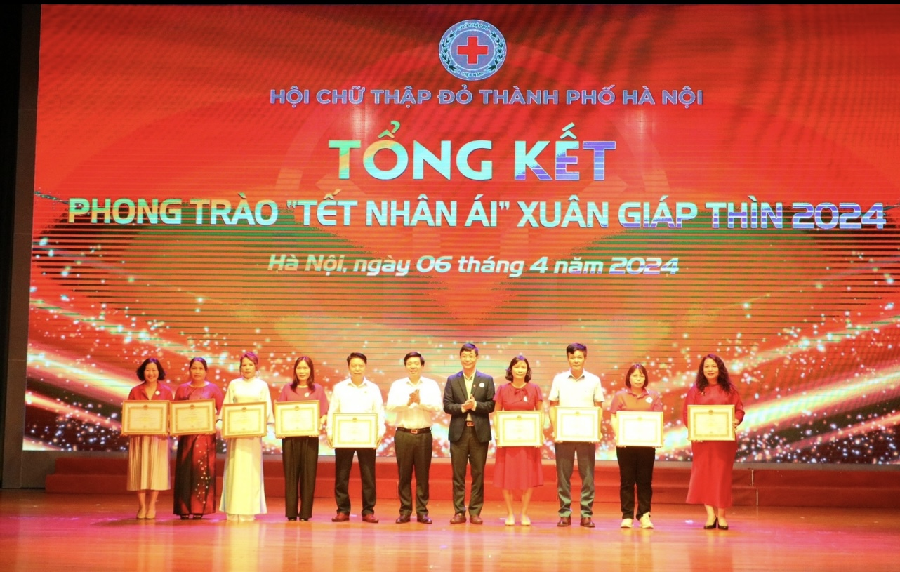 Phong trào “Tết Nhân ái” tạo điểm tựa, mang niềm vui, hạnh phúc đến với những người nghèo