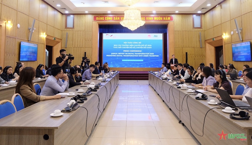 Bứt phá trong kinh doanh với xu hướng “chuyển đổi kép”