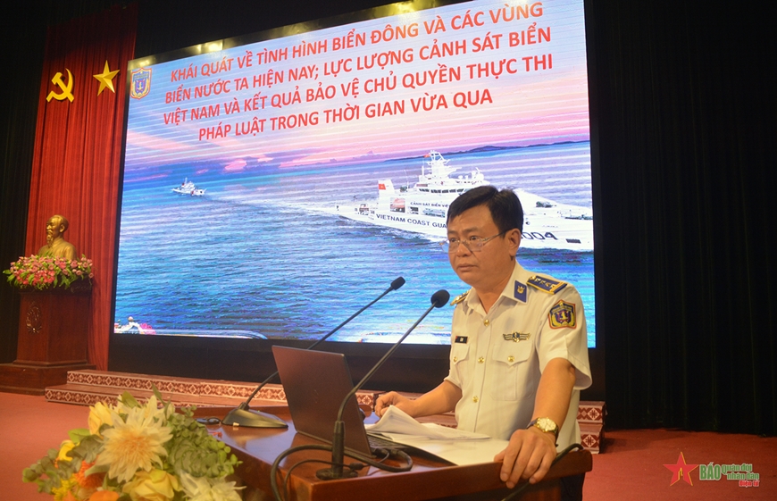 Bộ tư lệnh Cảnh s&aacute;t biển tuy&ecirc;n truyền biển, đảo tại Điện Bi&ecirc;n