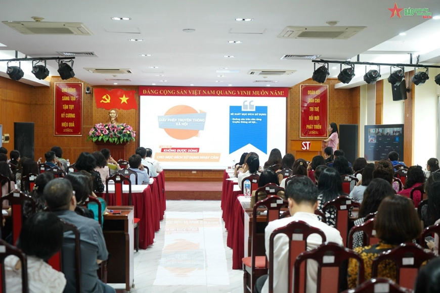 Tập huấn về khai thác và sử dụng hình ảnh bản quyền phục vụ xuất bản