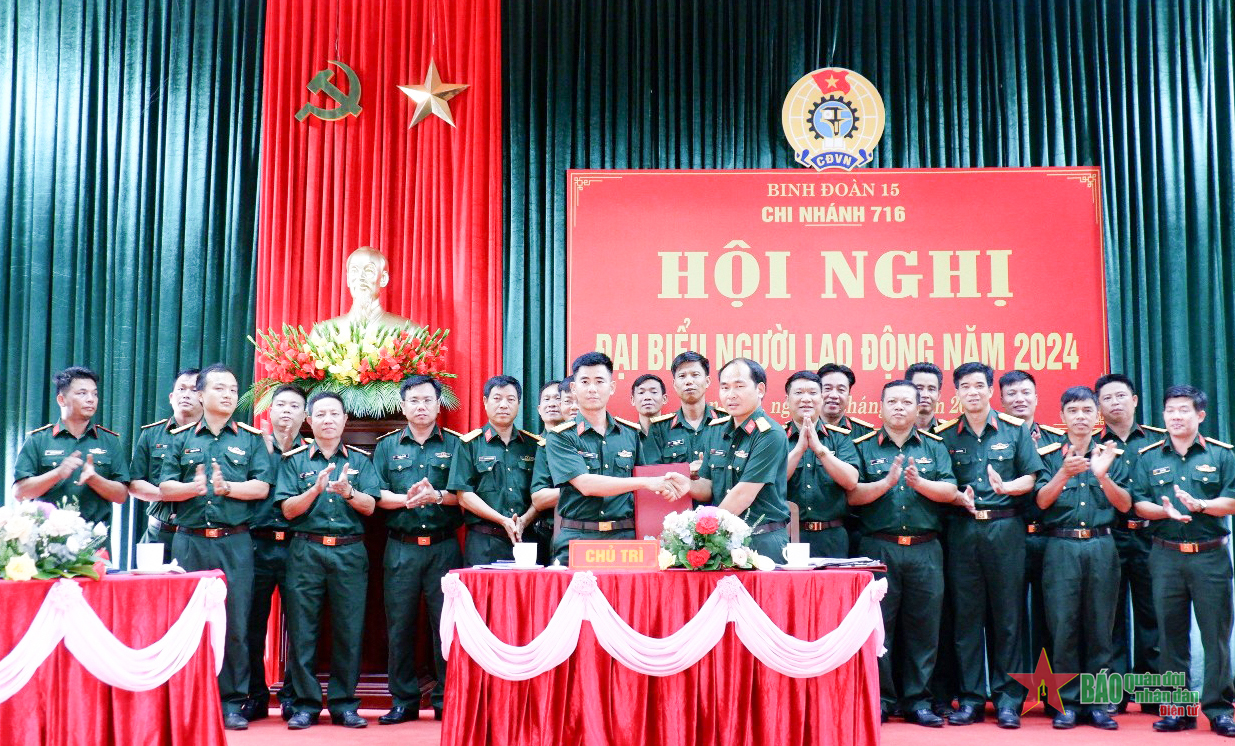 Gắn sản xuất với phát triển kinh tế-xã hội, củng cố quốc phòng, an ninh khu vực biên giới