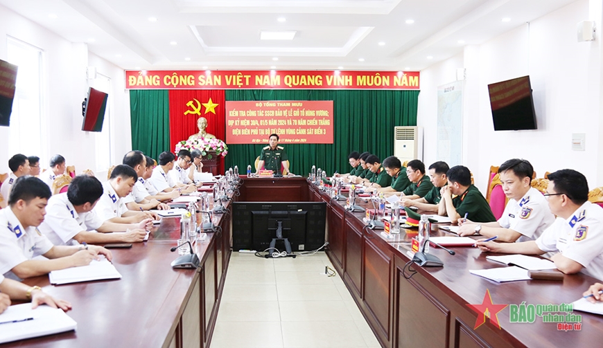 Trung tướng Nguyễn Doãn Anh kiểm tra công tác sẵn sàng chiến đấu tại Vùng Cảnh sát biển 3