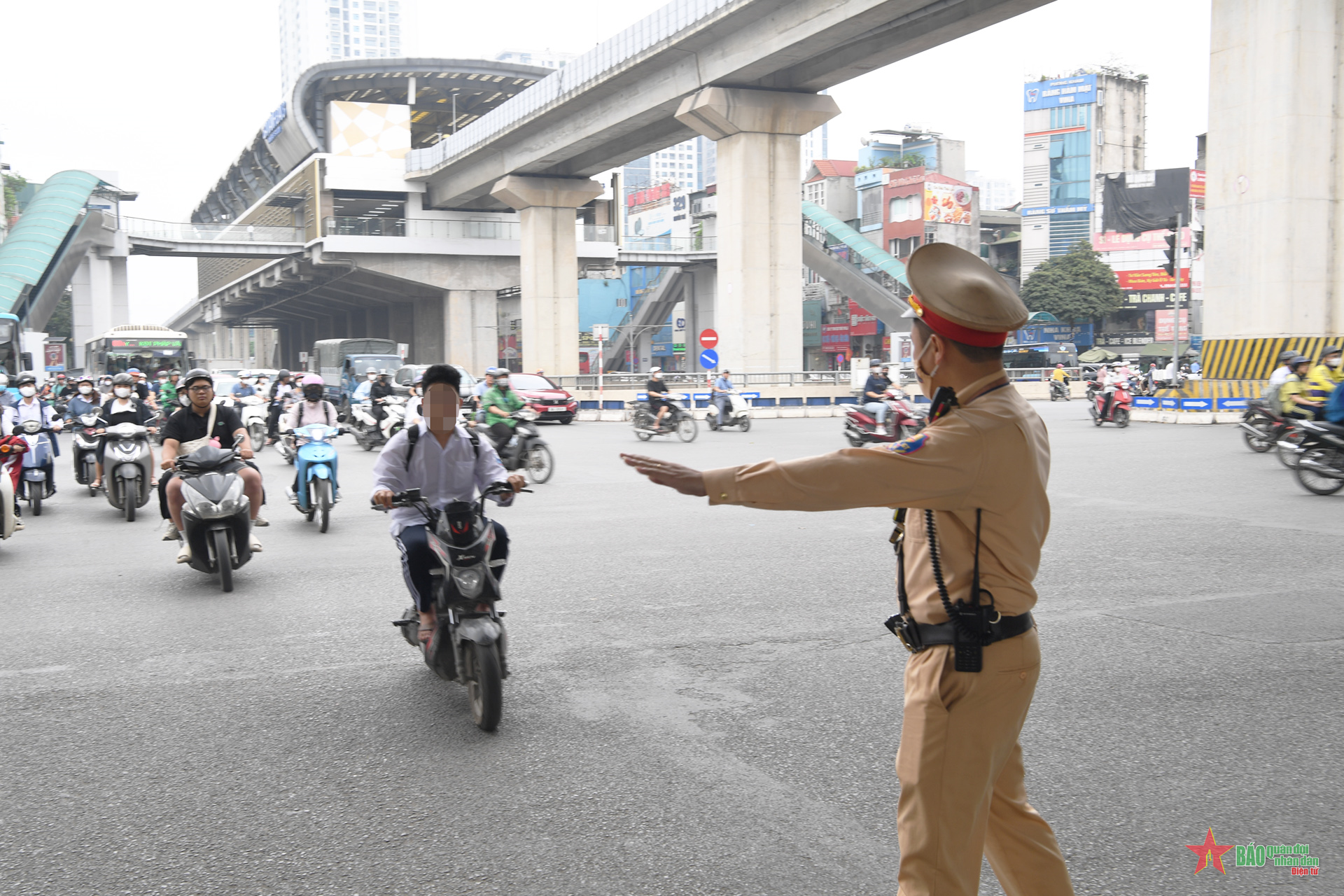 Xử lý tình trạng học sinh, sinh viên vi phạm an toàn giao thông