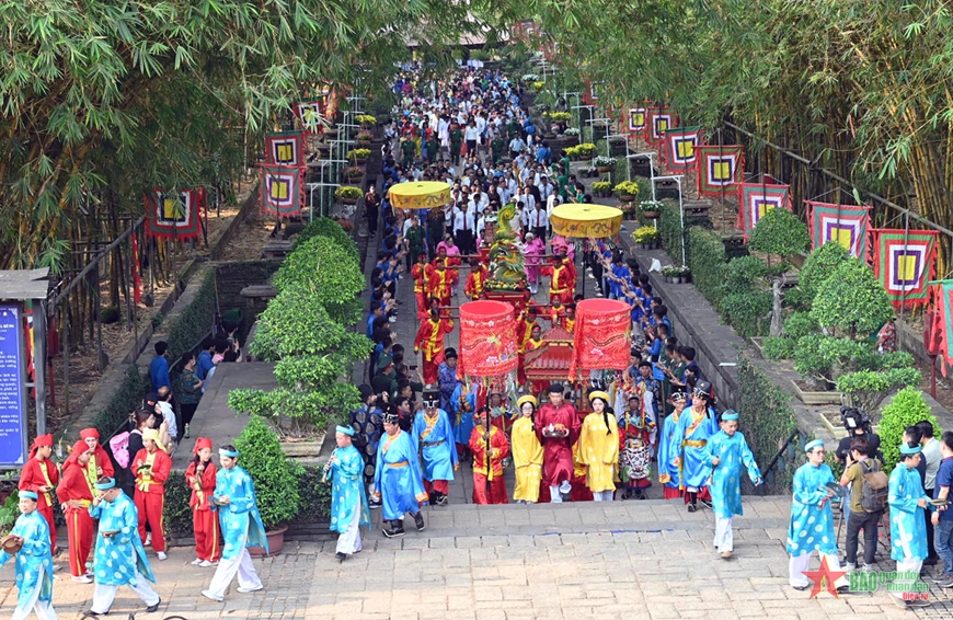 View - 	TP Hồ Chí Minh: Sôi nổi các hoạt động tổ chức Lễ Giỗ Tổ Hùng Vương
