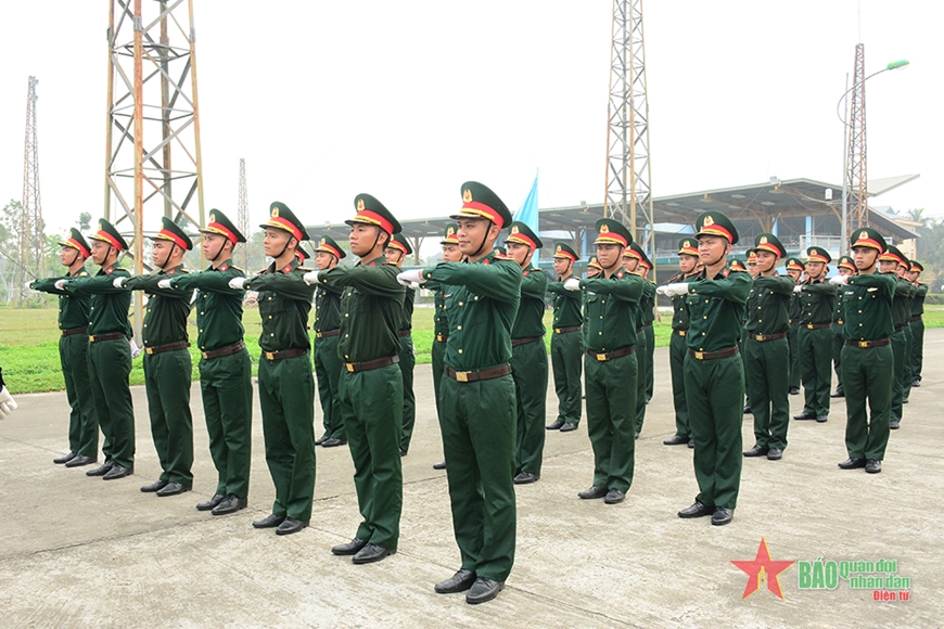 Dù phải hoãn cưới... vẫn vui