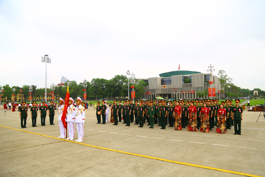 Trung tâm 186, Bộ tư lệnh 86 báo công dâng Bác