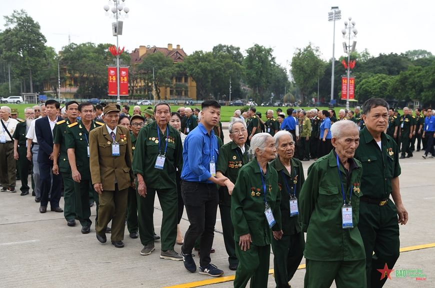Lãnh đạo Đảng, Nhà nước gặp mặt đại diện cựu chiến binh, cựu thanh niên xung phong tham gia Chiến dịch Điện Biên Phủ