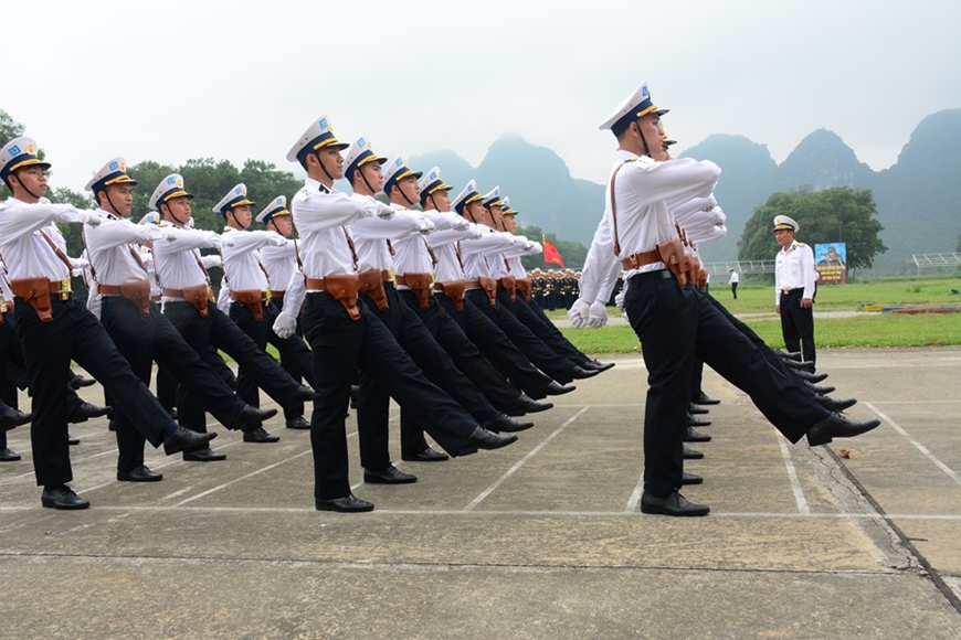 Hoàn thành tốt nhiệm vụ diễu binh là món quà tặng vợ con