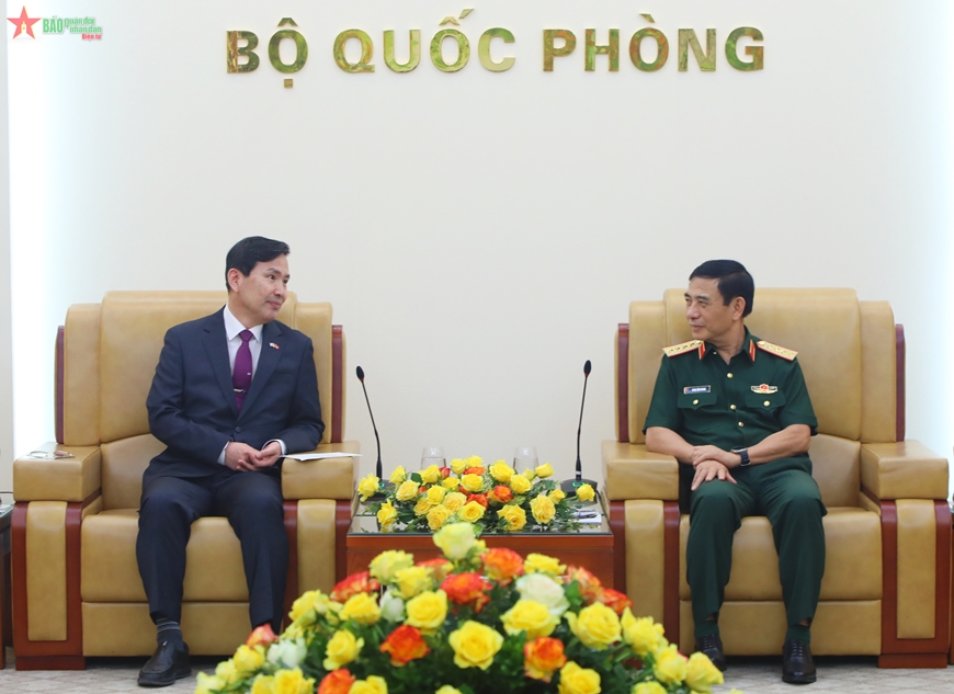 View - 	Đại tướng Phan Văn Giang tiếp Thứ trưởng Bộ Quốc phòng Hàn Quốc