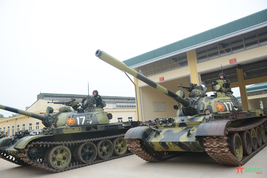 Thượng tướng Huỳnh Chiến Thắng: Lữ đoàn 215 chú trọng hiệp đồng luyện tập các phương án chiến đấu