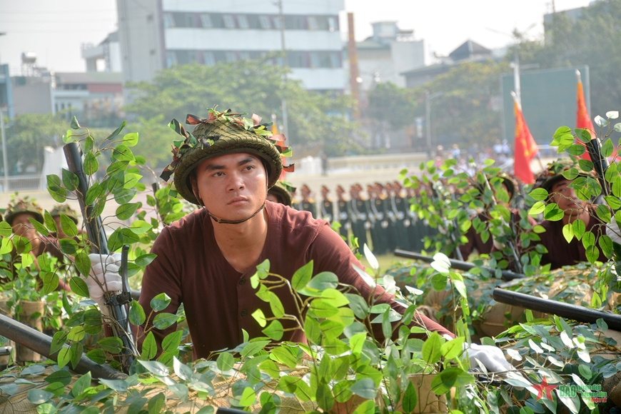 Bắt đầu hợp luyện các lực lượng tham gia diễu binh, diễu hành kỷ niệm 70 năm Chiến thắng Điện Biên Phủ tại Điện Biên