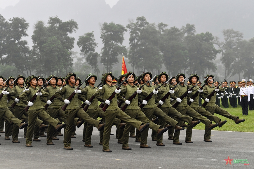 Thư Bộ trưởng Bộ Quốc phòng gửi lực lượng diễu binh, diễu hành kỷ niệm 70 năm Chiến thắng Điện Biên Phủ