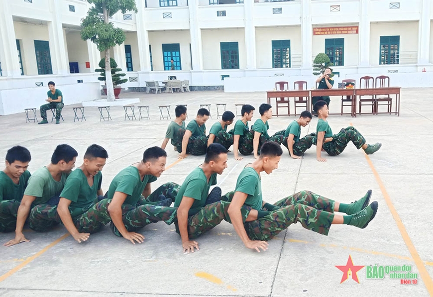 Nghỉ lễ vui tươi, ý nghĩa của học viên Trường Sĩ quan Lục quân 2
