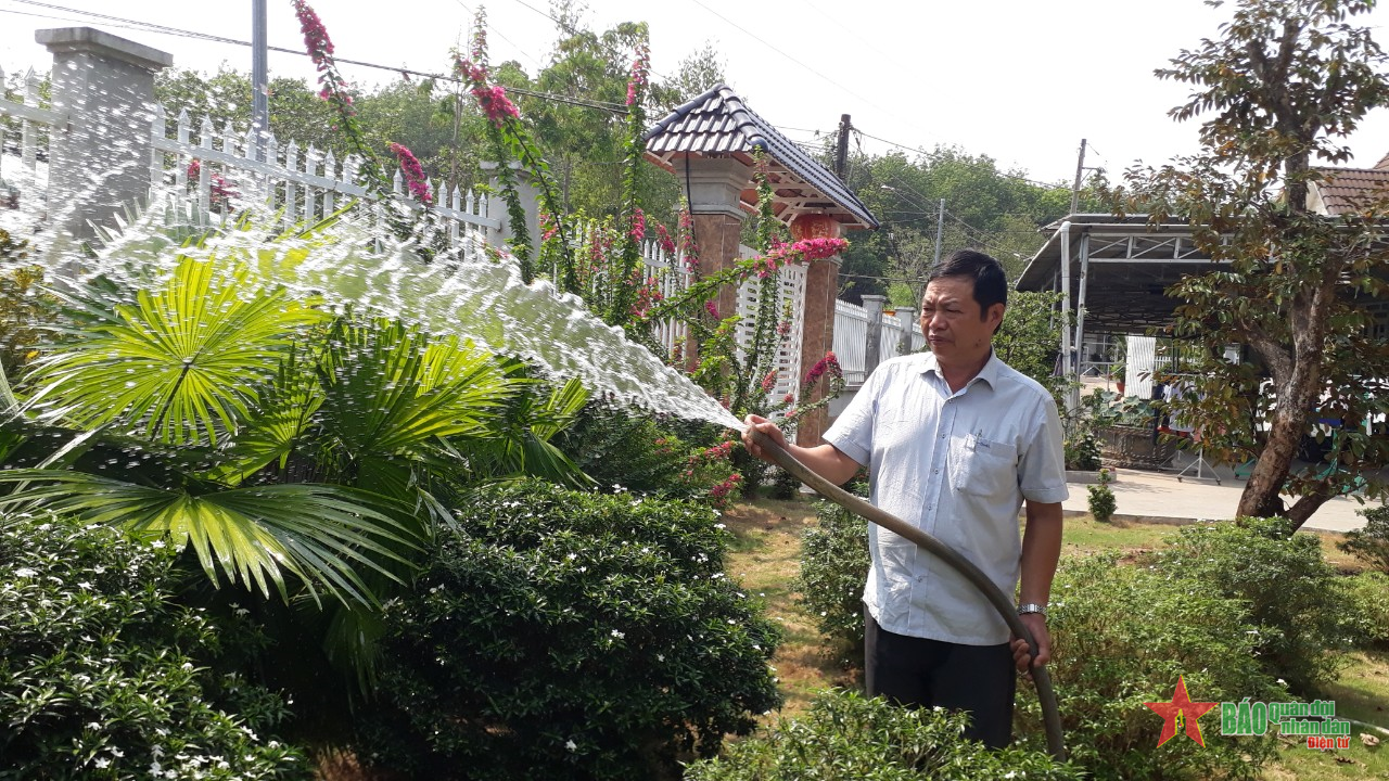 Tô thắm phẩm chất Bộ đội Cụ Hồ: Nặng nghĩa tình với bà con xóm, ấp