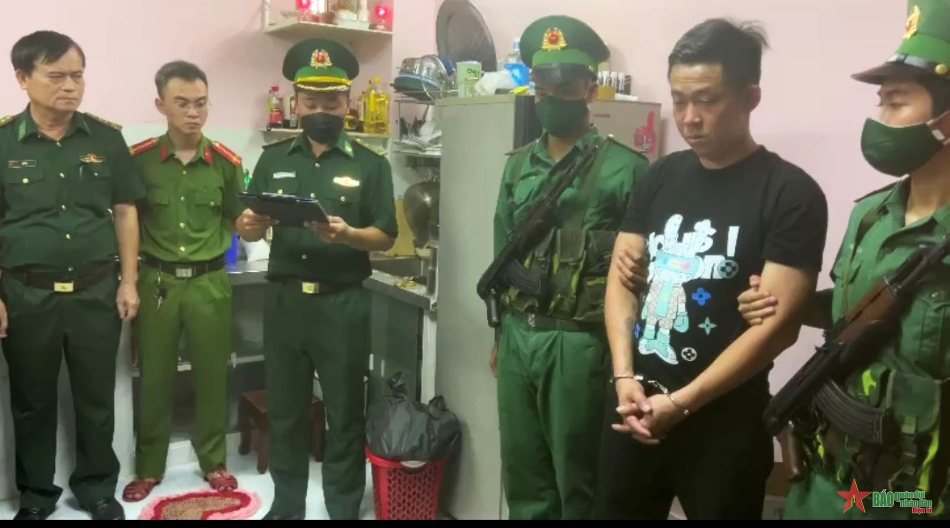 Bộ đội Biên phòng thành phố Đà Nẵng bắt giữ đối tượng mua bán trái phép chất ma túy