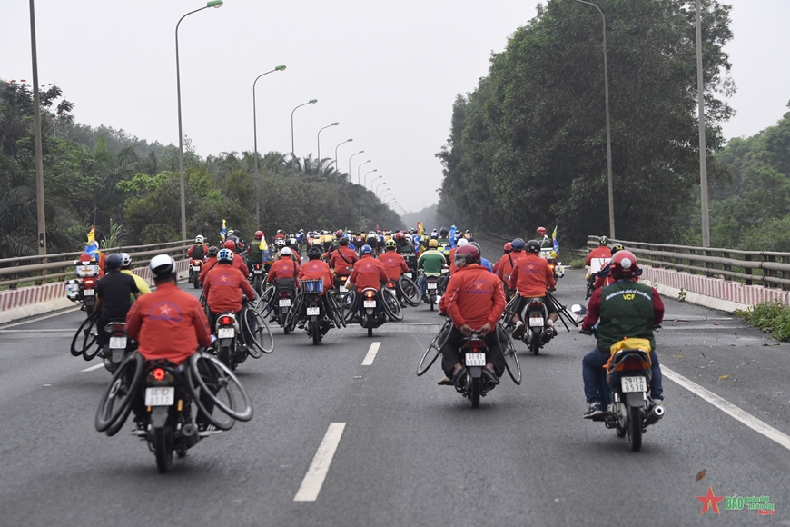 View - 	Chặng 2 Cuộc đua xe đạp về Điện Biên Phủ 2024: Tranh Áo chấm đỏ