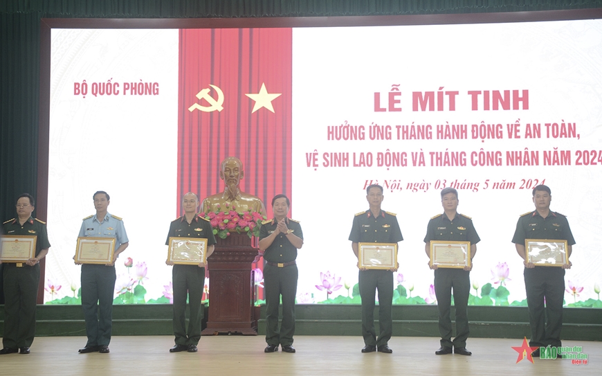 Thượng tướng Lê Huy Vịnh dự lễ mít tinh hưởng ứng tháng hành động an toàn, vệ sinh lao động