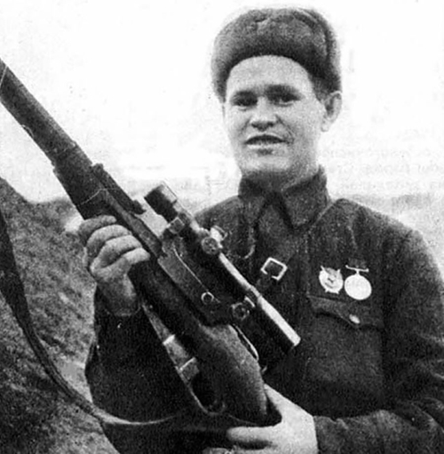 Vasily Zaitsev đã trở thành xạ thủ bắn tỉa nổi tiếng của Hồng quân như thế nào?


