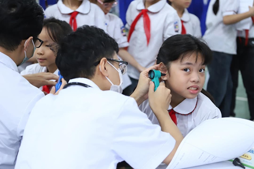 Hơn 1.000 người dân Thủ đô được khám bệnh, cấp thuốc miễn phí