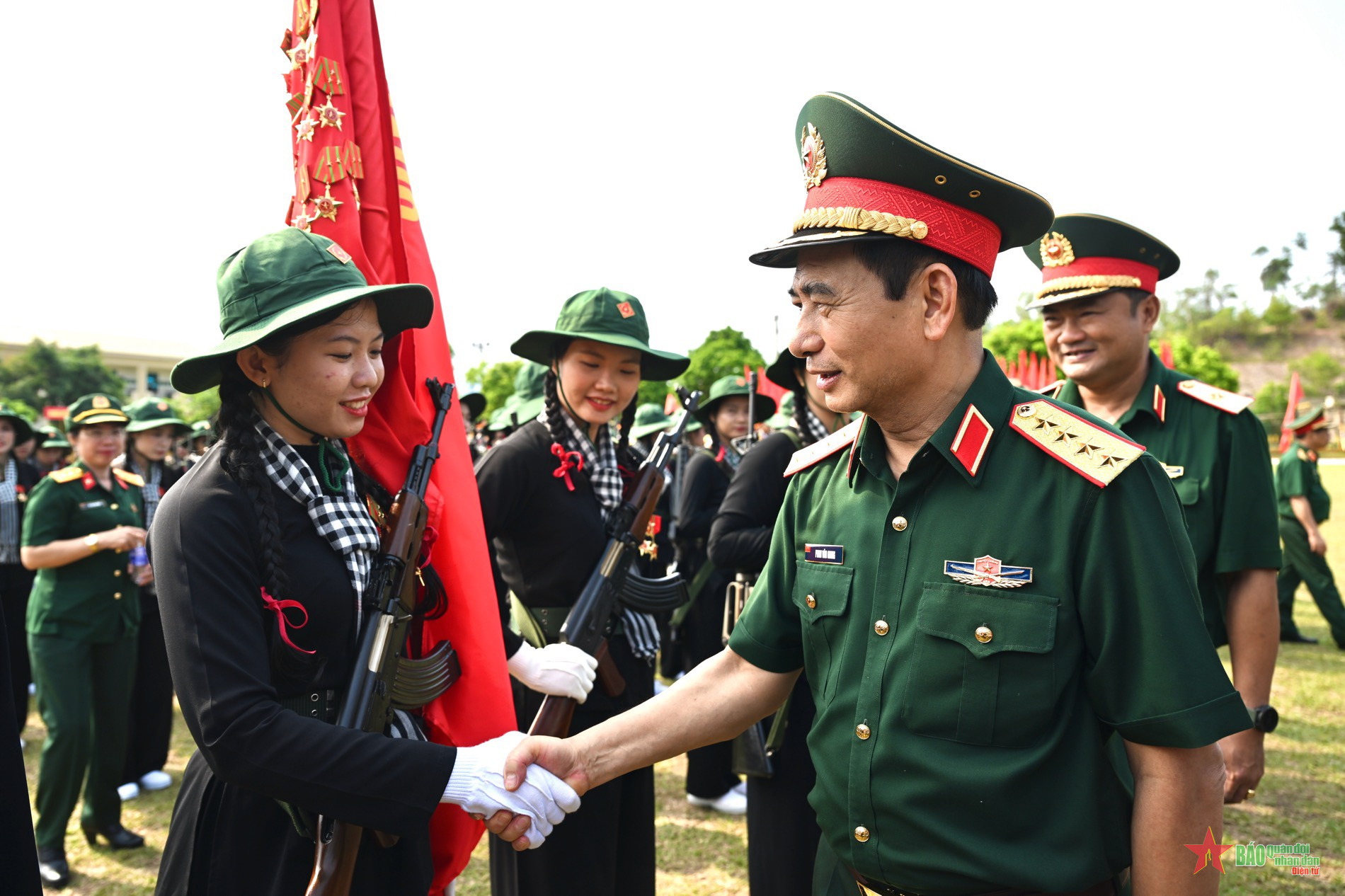 Đại tướng Phan Văn Giang thăm, kiểm tra, động viên lực lượng diễu binh, diễu hành