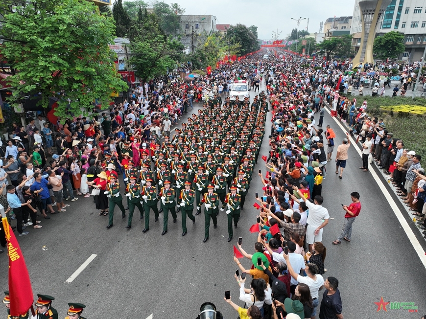 Hân hoan Ngày Chiến thắng Điện Biên Phủ Hân hoan Ngày Chiến thắng Điện Biên Phủ