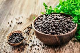 Giá hồ tiêu hôm nay (8-5): Biến động trái chiều, cao nhất 104.000 đồng/kg