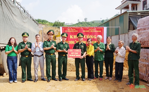 Khởi công xây dựng “Nhà đồng đội” tặng gia đình Thượng úy Lê Văn Chung