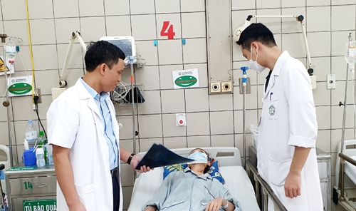Bệnh viện Bạch Mai: Phẫu thuật thành công cho bệnh nhân quốc tịch Lào mắc bệnh hiểm nghèo