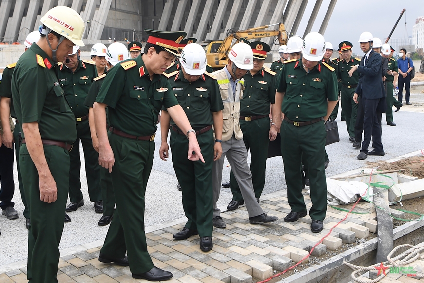 View - 	Đại tướng Lương Cường kiểm tra dự án Bảo tàng Lịch sử quân sự Việt Nam