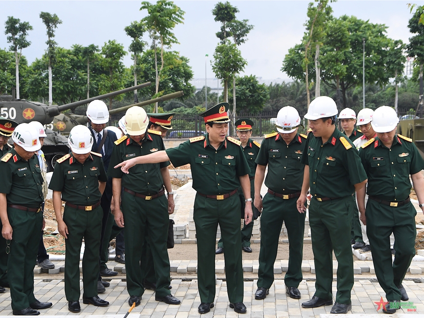 View - 	Đại tướng Lương Cường kiểm tra dự án Bảo tàng Lịch sử quân sự Việt Nam