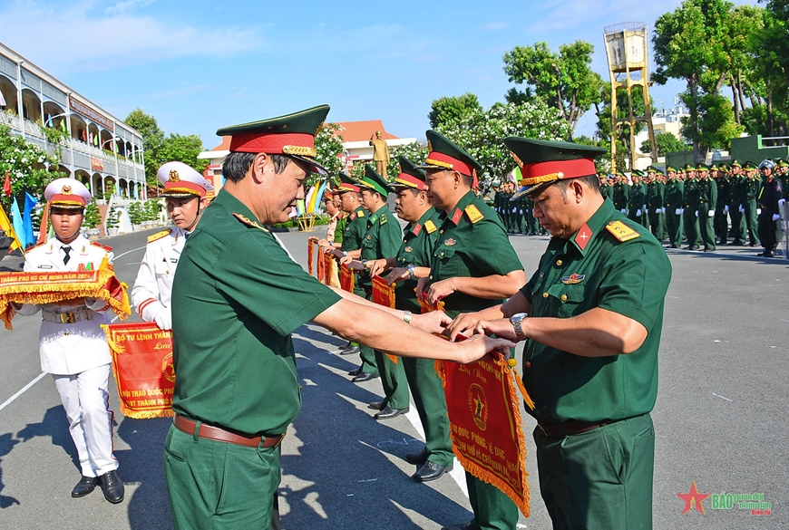 View - 	Ấn tượng lễ khai mạc hội thao quốc phòng tại Bộ tư lệnh TP Hồ Chí Minh
