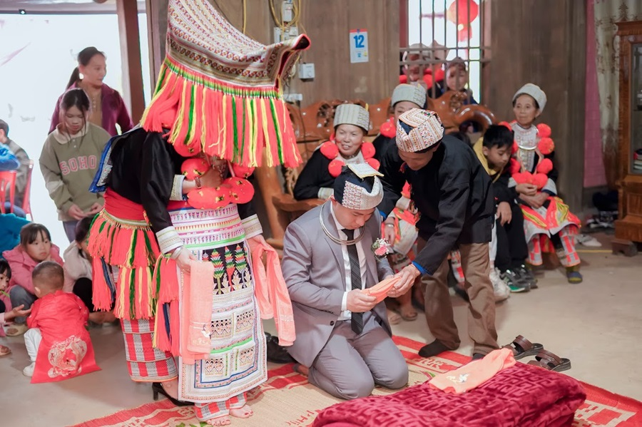 Lễ cưới của người Dao đỏ xứ Tuyên