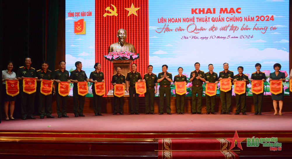 Liên hoan Nghệ thuật quần chúng “Hậu cần Quân đội viết tiếp bản hùng ca ”