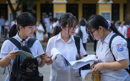 Hà Nội công bố số lượng học sinh dự tuyển vào lớp 10
