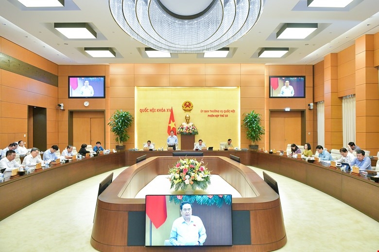 Khai mạc Phiên họp thứ 33 của Ủy ban Thường vụ Quốc hội: Xem xét nhiều nội dung quan trọng trình Kỳ họp thứ bảy
