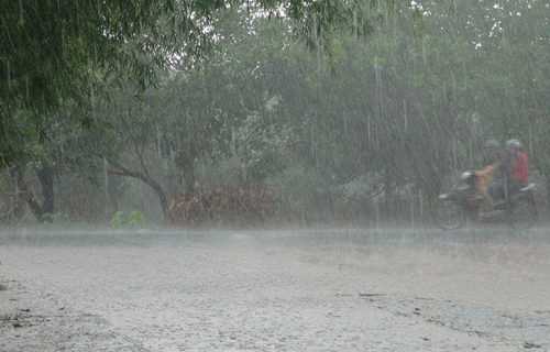 Thời tiết hôm nay (15-5): Cả nước mưa dông về chiều, có nơi mưa rất to