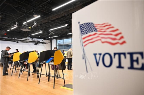 Bầu cử Mỹ 2024: Cử tri lo ngại việc lạm dụng công nghệ AI ảnh hưởng tới kết quả bỏ phiếu

