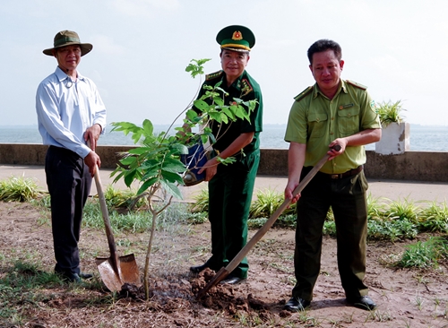 Bộ đội Biên phòng tỉnh Sóc Trăng phát động “Tết trồng cây đời đời nhớ ơn Bác Hồ”