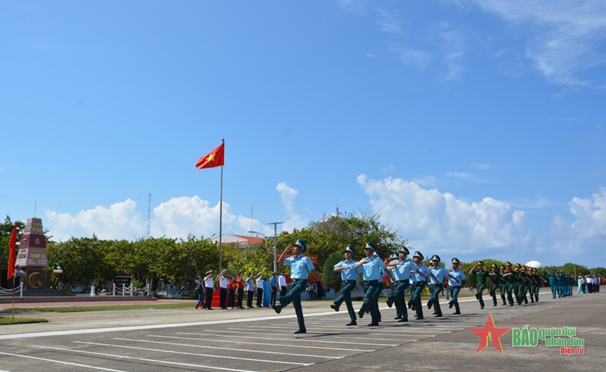 Hải trình yêu thương đến với Trường Sa