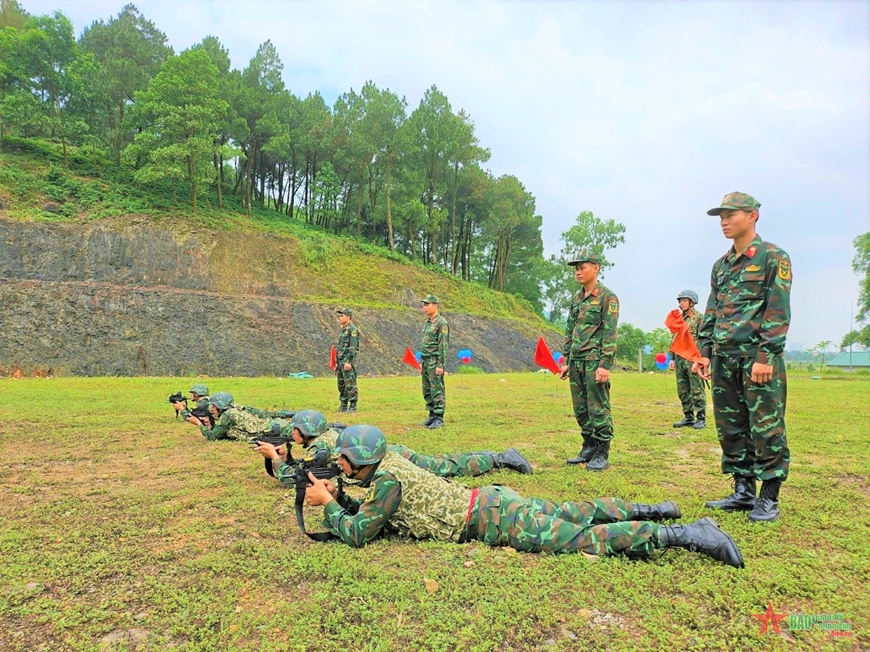 Bộ đội Đặc công Quân khu 4 khổ luyện "luồn sâu đánh hiểm"