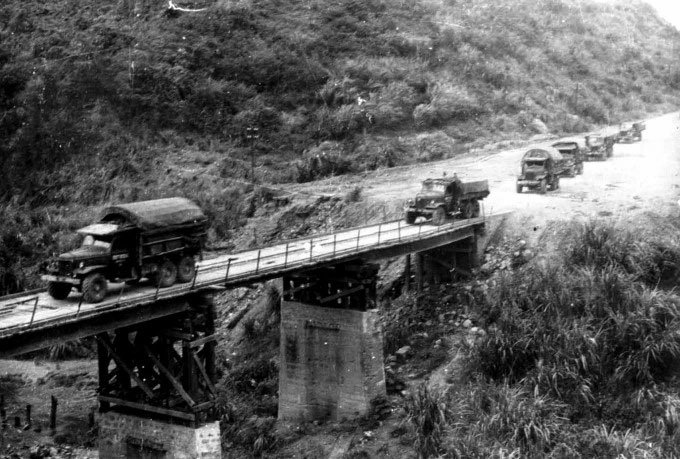 Thế trận cầu đường Đông-Tây Trường Sơn trong Tổng tiến công và nổi dậy mùa Xuân năm 1975