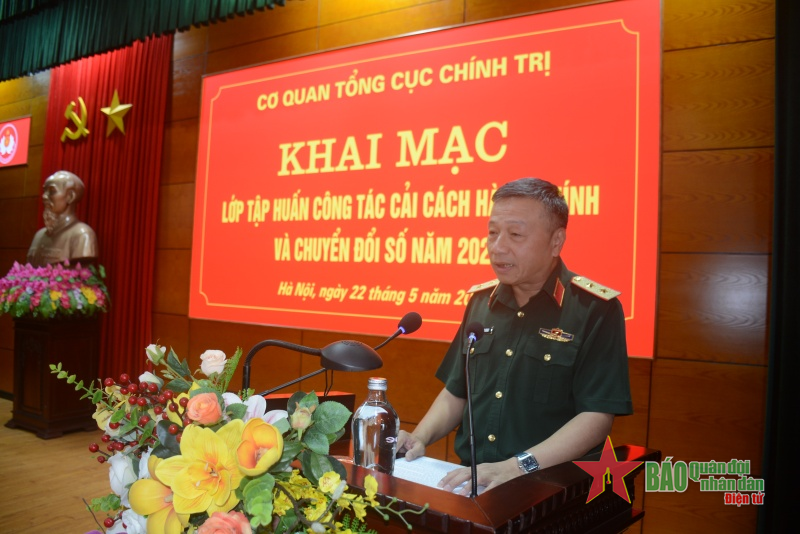 Trang bị kiến thức chuyển đổi số và kỹ năng xử lý văn bản điện tử